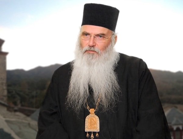 “Κάνουμε καθημερινό αγώνα να επιστρέψει η Θ. Ευχαριστία στους ναούς”