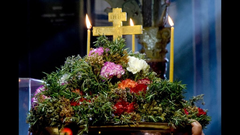 Μετά τη Θ. Λειτουργία θα πάρουν οι πιστοί τα Σταυρολούλουδα