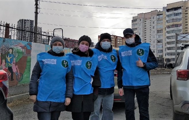 Прихожане Богородице-Владимирского храма доставили продуктовые наборы подопечным, находящимся на самоизоляции