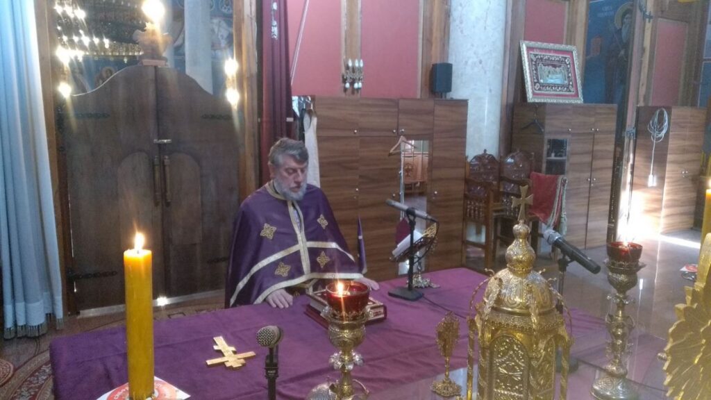 Света Литургија Пређеосвећених Дарова у Саборном храму у Нишу на празник Сабор Светог Архангела Гаврила