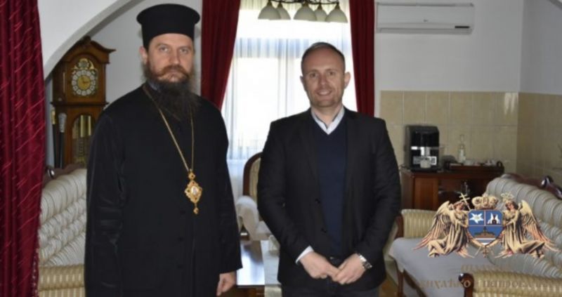 Подела пакета помоћи за 120 породица Епархије бихаћко-петровачке