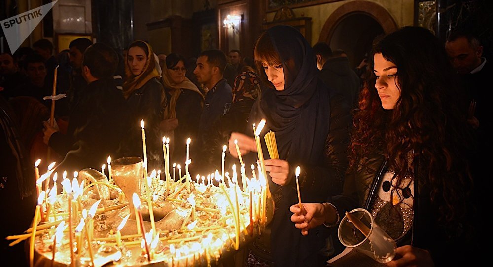 საქართველოს მართლმადიდებელი ეკლესია 9 აპრილს მოწამეების მატრონა თესალონიკელის (III-IV), მანუელის და თეოდოსის (304),  ასევე  წმინდა იოანე წინამხედველის  (დაახ. 395) ხსენების დღეს აღნიშნავს