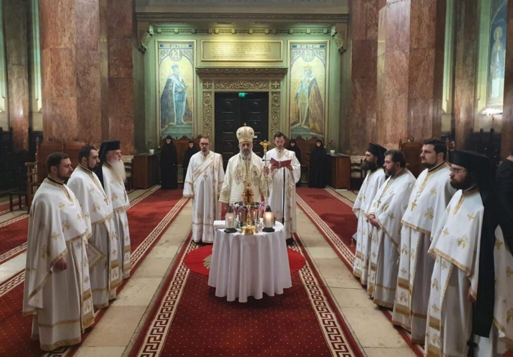 De Praznicul Izvorul Tămăduirii, Părintele Arhiepiscop Irineu a liturghisit la Catedrala Reîntregirii