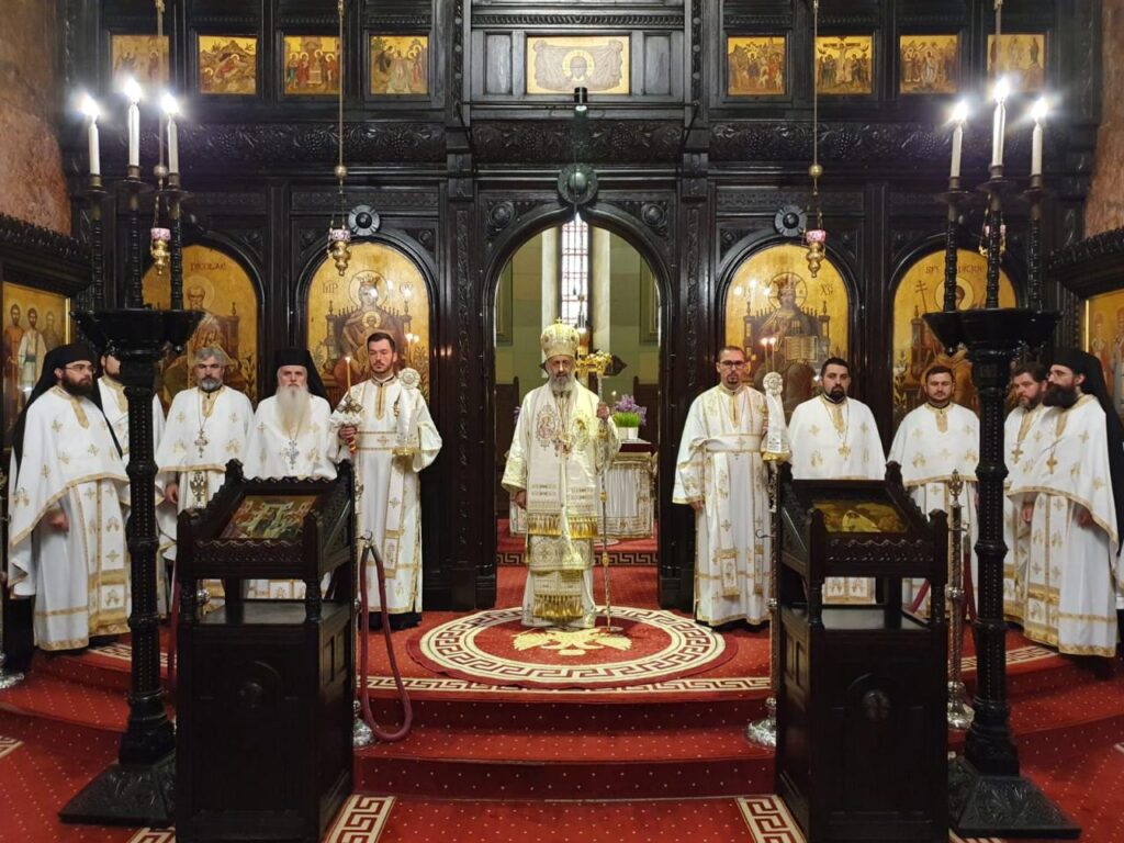 Liturghie arhierească la Catedrala arhiepiscopală din Alba Iulia