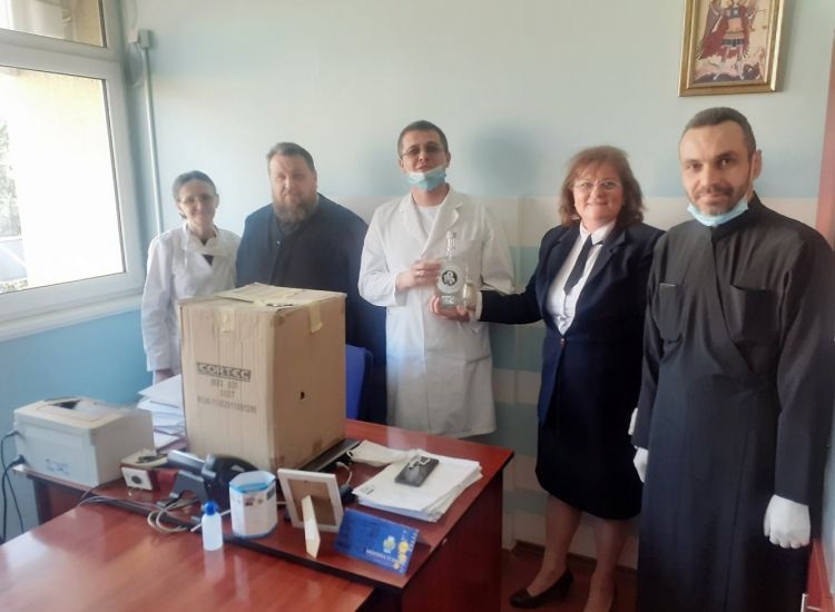 ДО “ТРОЈЕРУЧИЦА” ДОНИРАЛА ЗАШТИТНЕ МАСКЕ ДОМУ ЗДРАВЉА УГЉЕВИК