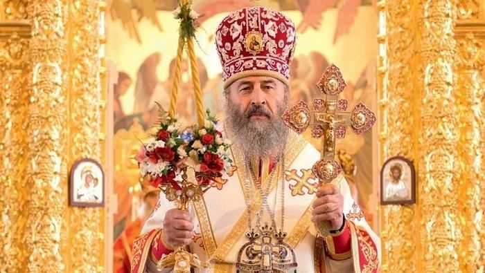 Митрополит Онуфрије служио васкршња богослужења у својој придворној капели