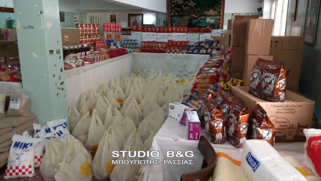 Δέματα τροφίμων διένειμε το συσσίτιο Ευαγγελίστριας στο Ναύπλιο