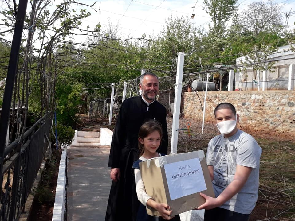 Famullia Orthodhokse “Ngjitja ne qiej e Zotit Krisht” – Analipsi, Librazhd: ‘Te ndihmojme si dhe sa mundemi’