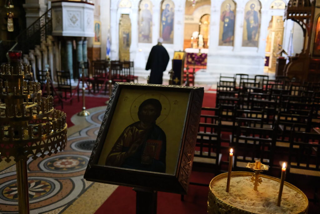 Κεκλεισμένων των θυρών η Ακολουθία του Νυμφίου στο Παρίσι