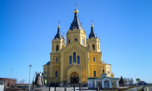 Митрополит Георгий совершил литургию Преосвященных Даров в Александро-Невском кафедральном соборе Нижнего Новгорода