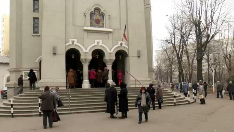 Свещеници и служители в църква в Букурещ са приети в болница с коронавирус