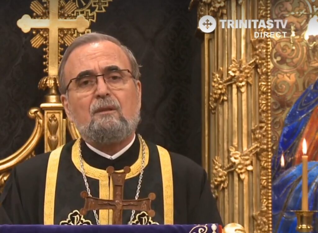 În aceste zile Mântuitorul nu vrea doar să ne ţină mai strâns de El, ci şi unii de alţii: Pr. Prof. Ştefan Buchiu