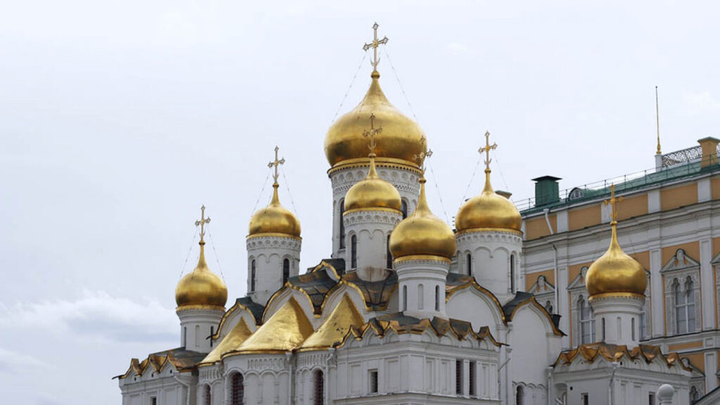 Επ’ αόριστον οι περιορισμοί στις ρωσικές εκκλησίες