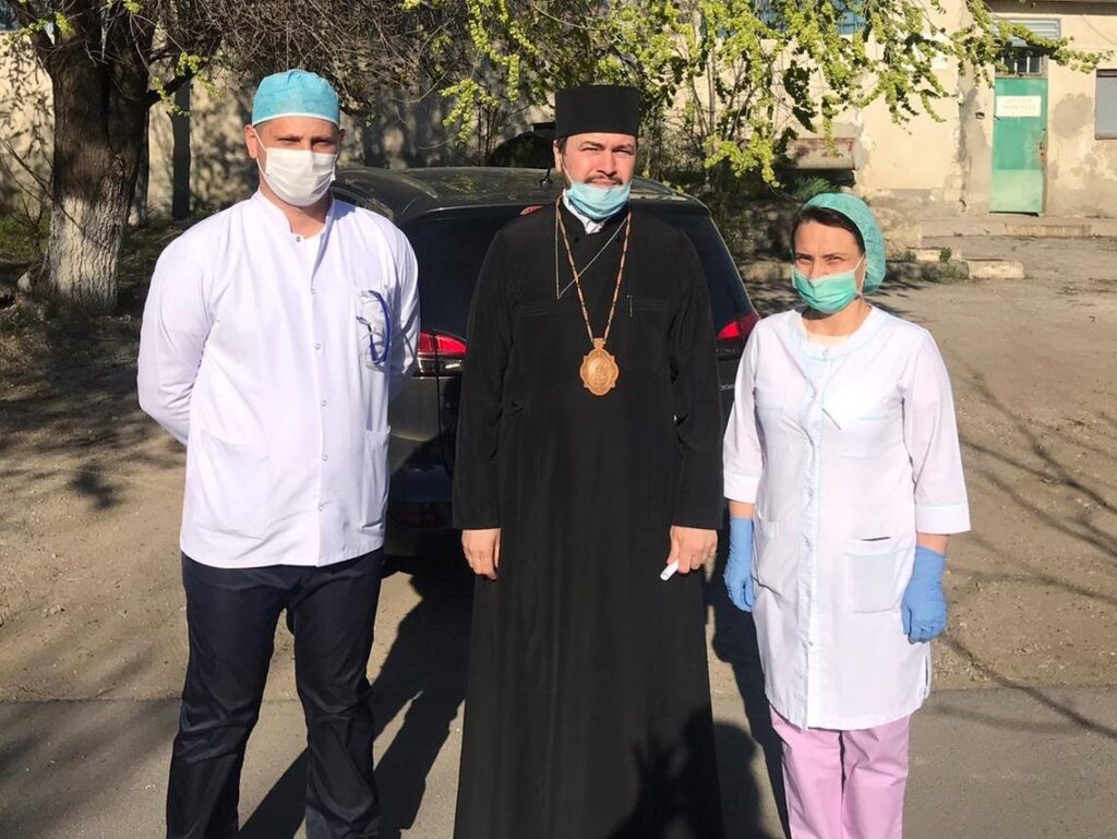 Episcopia Basarabiei de Sud donează 150.000 de lei moldovenești spitalelor din regiune