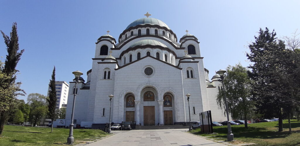 Има заражених свештеника али још није утврђено где су се заразили?