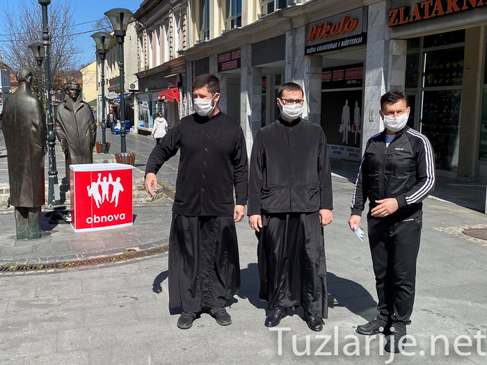 Tuzla, Bosnia: Over 300 masks distributed