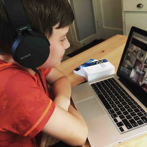 Православната архиепископия във Великобритания отвори онлайн неделно училище