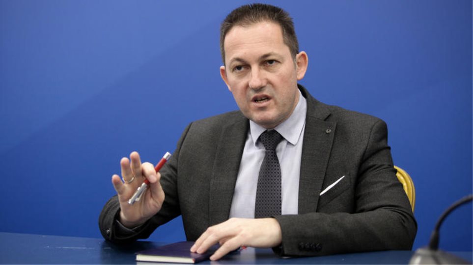 “Δεν μπορεί για τους λίγους να την πληρώνουν όλοι”