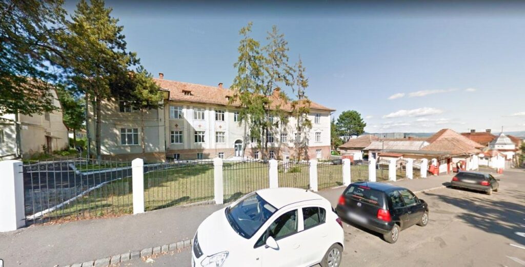 Preoţii din Mureş îşi donează salariile spitalelor