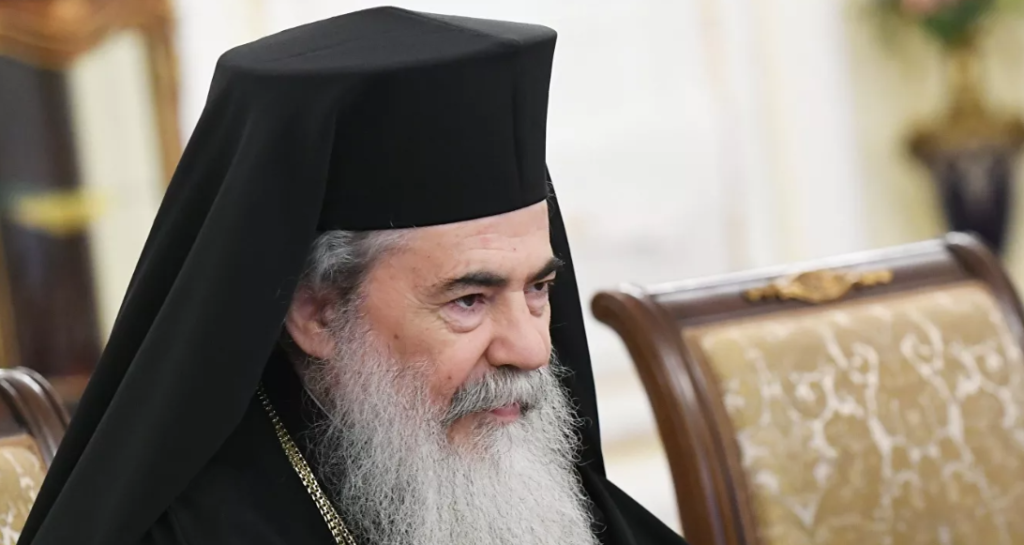 Иерусалимский патриарх: Благодатный огонь доставят верующим по всему миру
