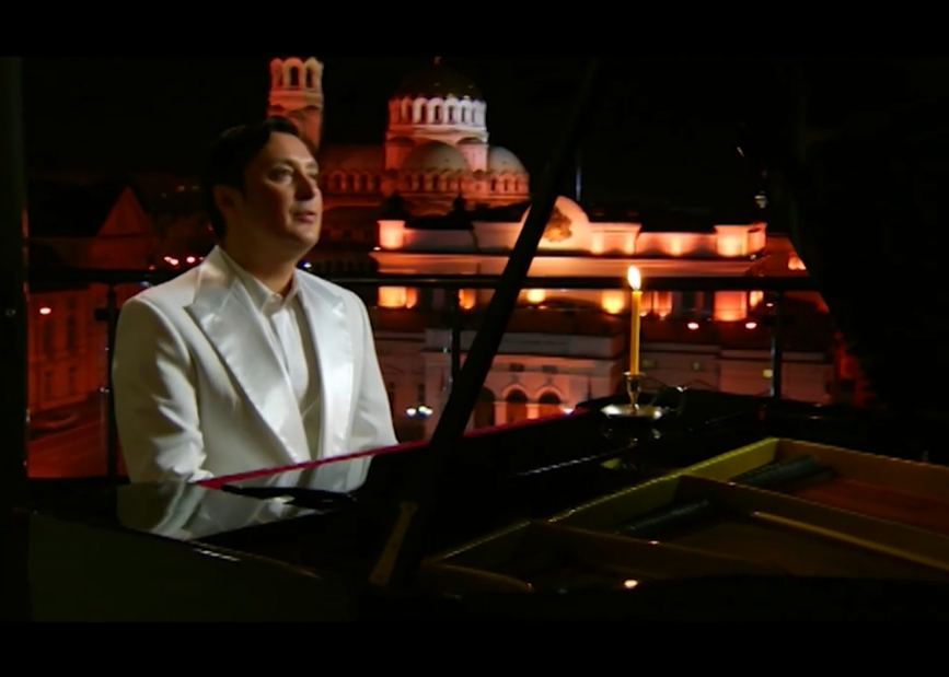 Стихове на архим. Серафим Алексиев в песента на певеца Васил Петров – „Христос възкръсна“