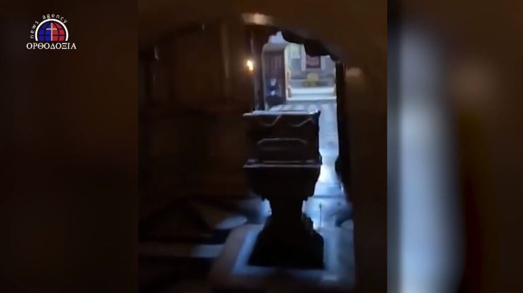 Ο άδειος Πανάγιος Τάφος και οι λυγμοί του μοναχού (ΒΙΝΤΕΟ)