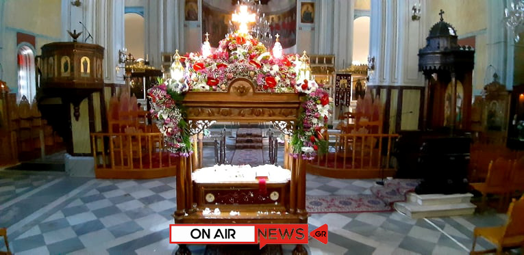 Οι Επιτάφιοι στους ιερούς ναούς του Μεσολογγίου (ΦΩΤΟ)