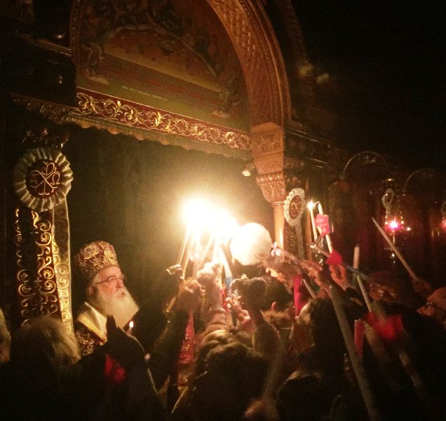 Ανέστη Χριστός και οι δαίμονες της απογοήτευσης και του φόβου συντρίβονται!