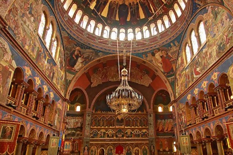 Θεολόγοι Κύπρου: “Να επιτραπεί ο εκκλησιασμός τις Κυριακές”