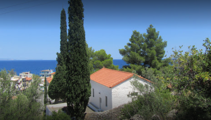 Στον Άγιο Λεωνίδα στο λιμάνι της Πλάκας