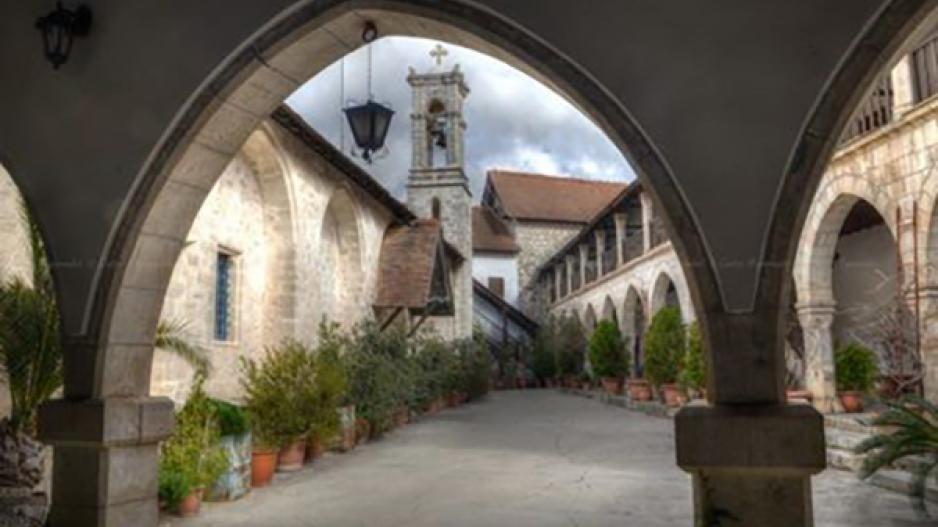 Ψηφιοποιείται ο πολιτιστικός πλούτος της Μονής Χρυσορρογιατίσσης