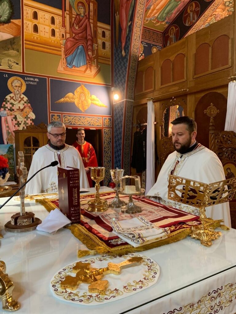 Света Литургија у Карлсруеу