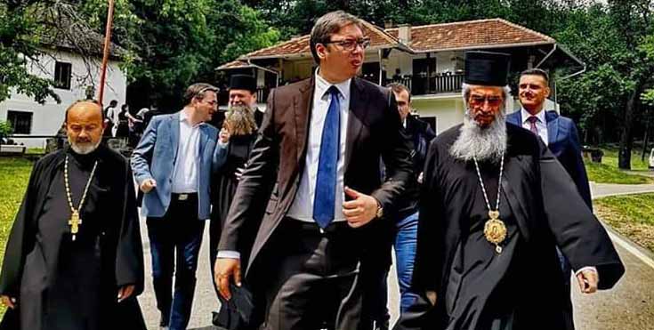 Председник Вучић посетио манастир Пиносаву