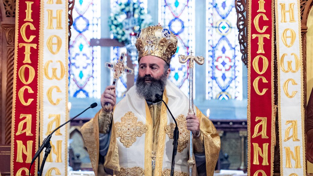 “Ζούμε το θαύμα της Πεντηκοστής, κλήρος και λαός”