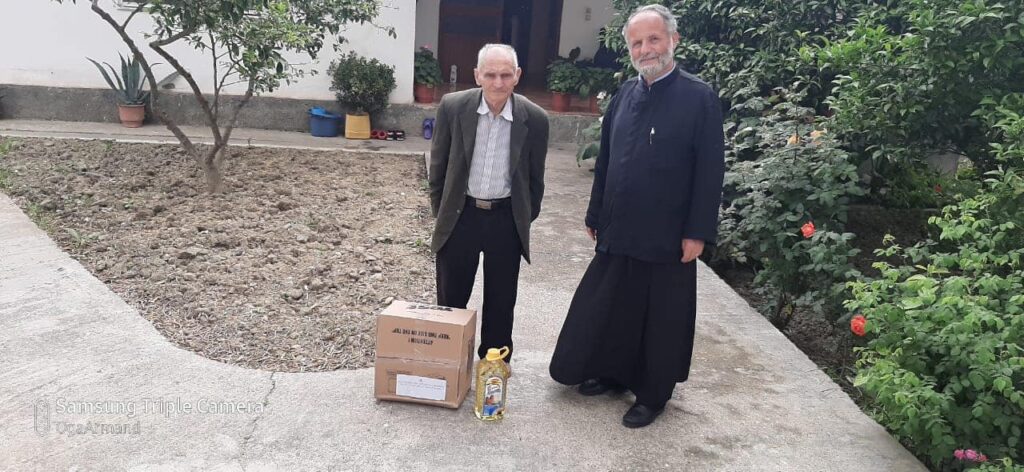 Mitropolia e Elbasanit përsëri është përpjekur ti gjendet pranë familjeve në nevoje duke krijuar nisma humane