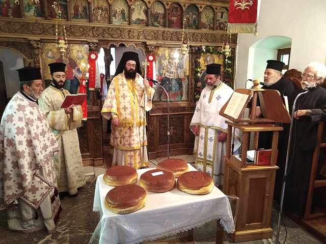 “Ο Θεός να απαλλάξει ολόκληρη την οικουμένη από την πανδημία”