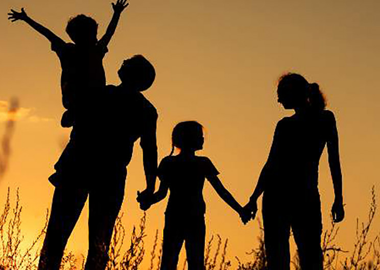 Για τους νέους και την Οικογένεια