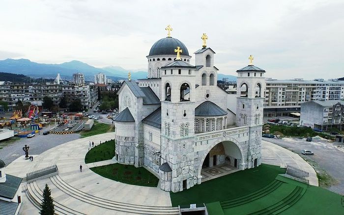 Σε κίνδυνο οι Ιερείς στο Μαυροβούνιο