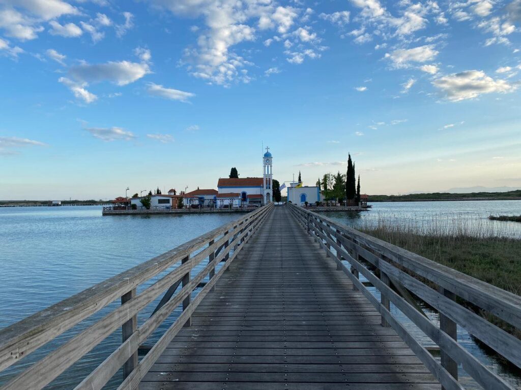 ΔΕΙΤΕ– Θεία Λειτουργία από το Βατοπαιδινό Μετόχι