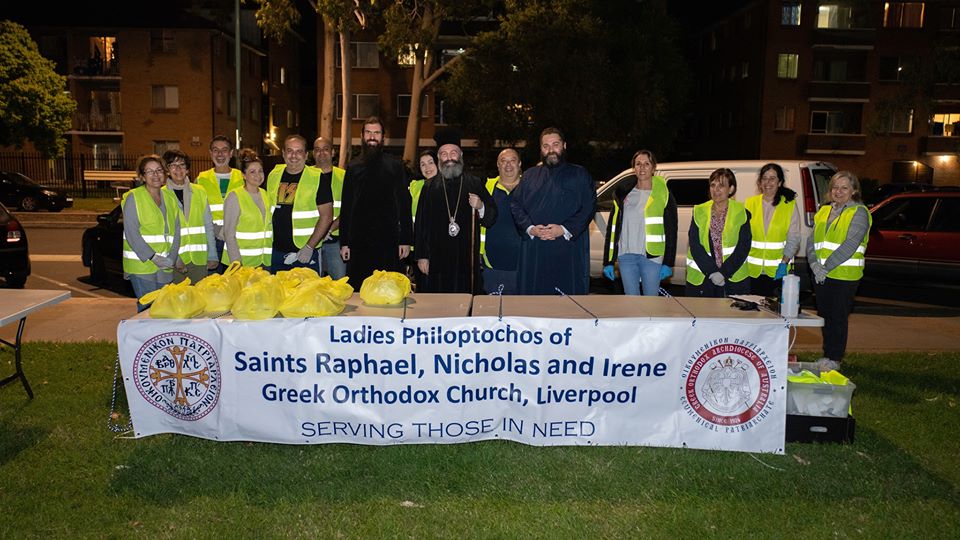 Ο Αρχιεπ. Αυστραλίας μοιράζει γεύματα αγάπης (βίντεο)
