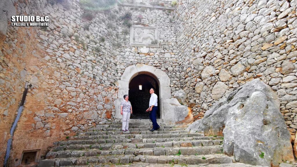 Στους αρχαιολογικούς χώρους της Αργολίδας ο Γεν. Γραμματέας του Υπουργείου Πολιτισμού