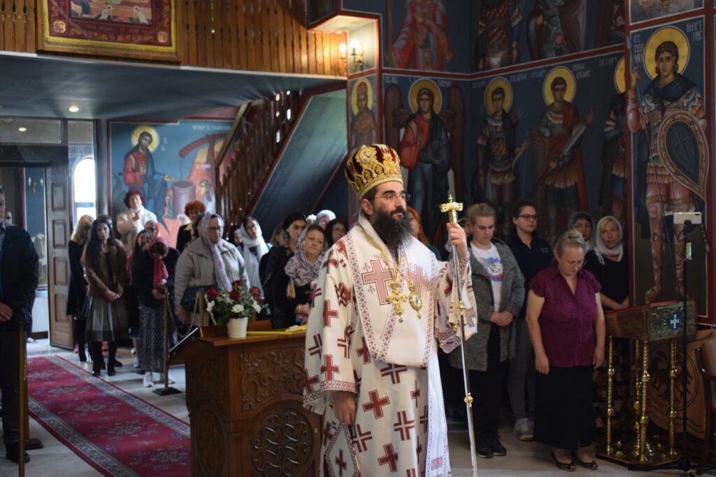 СВЕТА АРХИЈЕРЕЈСКА ЛИТУРГИЈА У ХРАМУ ВАСКРСЕЊА ХРИСТОВОГ У НИШУ
