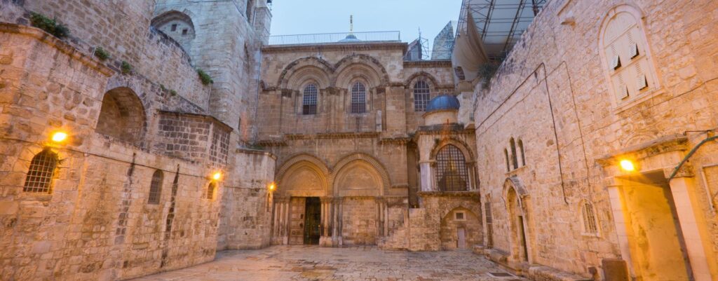 Με περιορισμούς ανοίγουν οι Άγιοι Τόποι