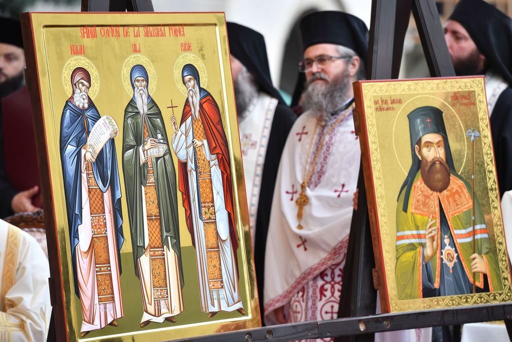 S-au împlinit trei ani de la proclamarea solemnă a canonizării Sfinţilor Putneni