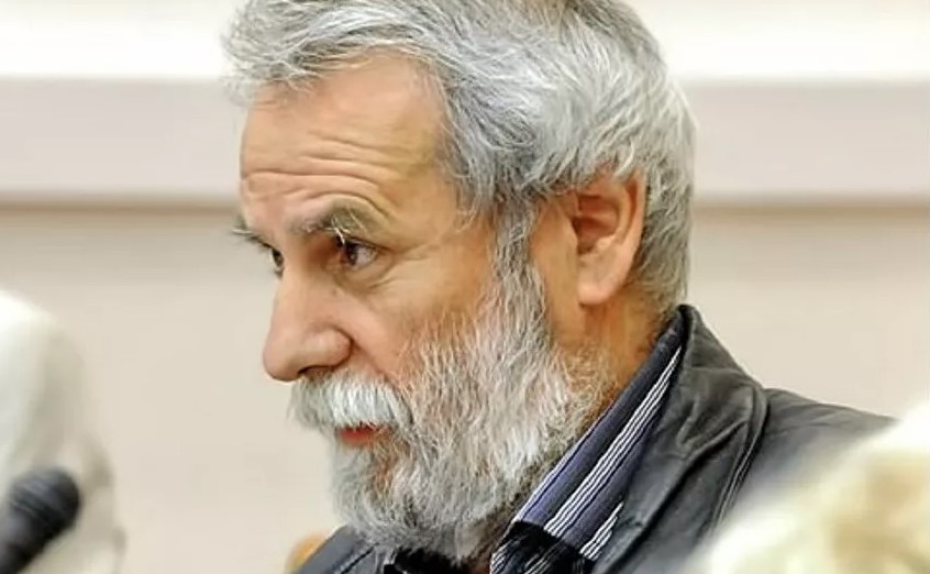 “Δεν με αφήνουν να του μιλήσω”, καταγγέλλει ο αδελφός του συλληφθέντος Επισκόπου