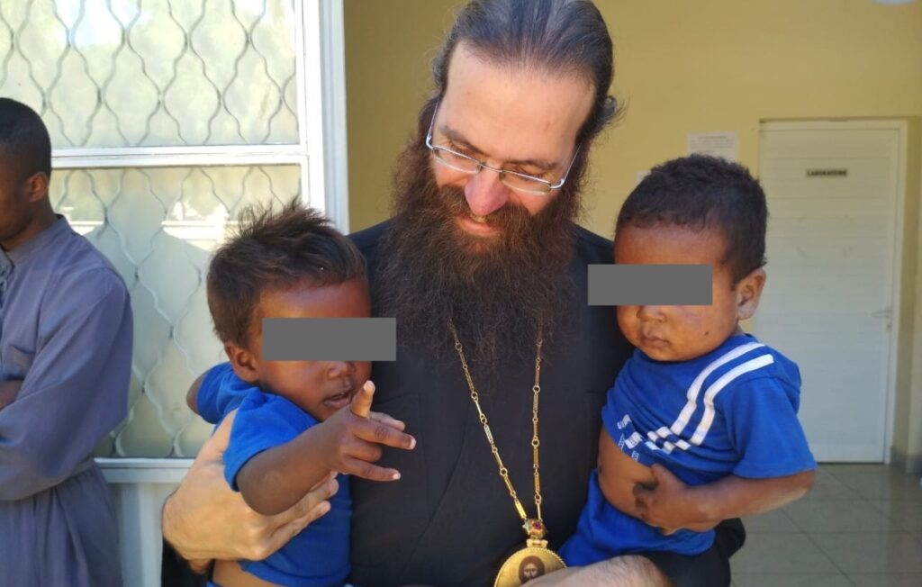 “Να κάνεις παιδιά σου, τα παιδιά όλου του κόσμου”