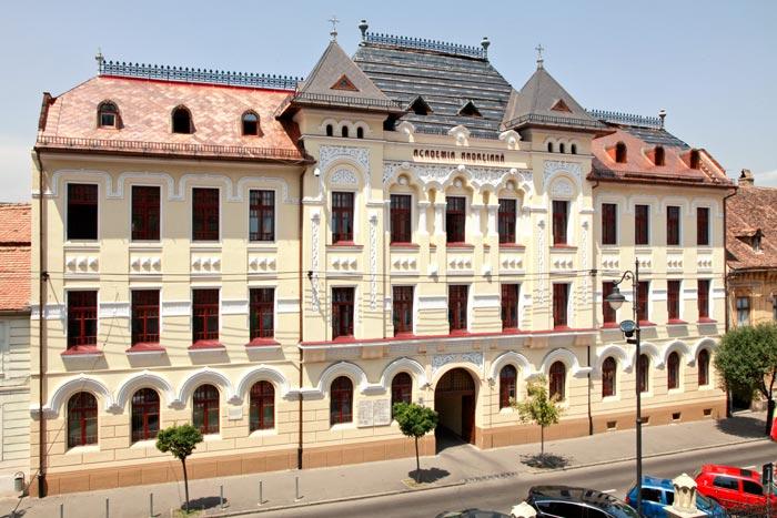 Preoţii Daniel Buda şi Constantin Necula, aleşi la conducerea Facultăţii de Teologie din Sibiu