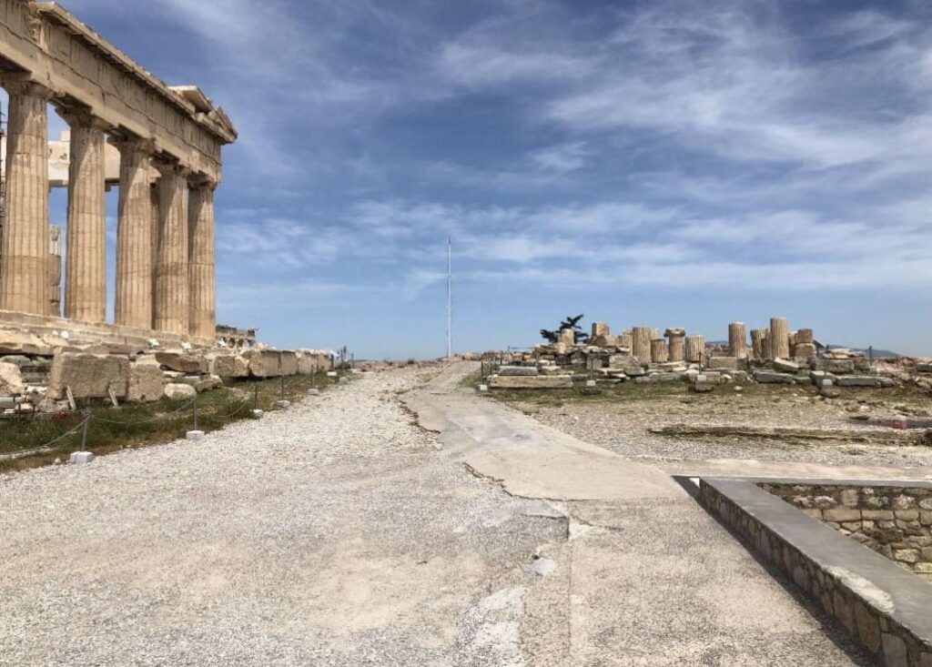 Διαδρομές για ΑΜΕΑ στην Ακρόπολη