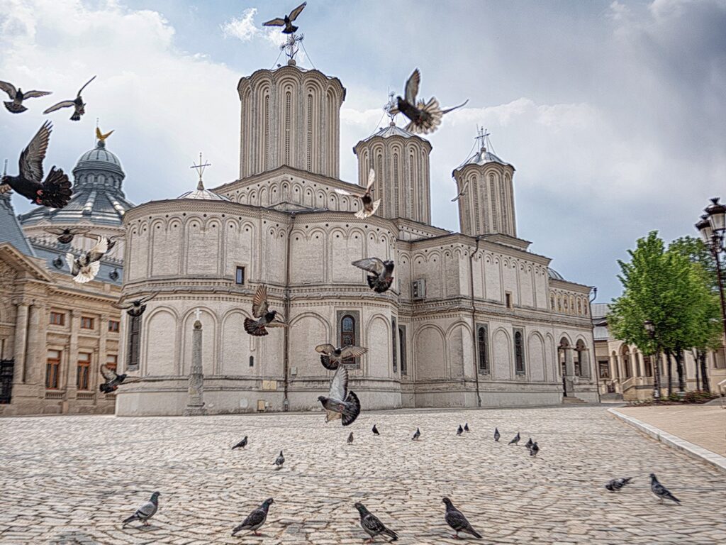 362 de ani de la sfinţirea Catedralei Patriarhale istorice