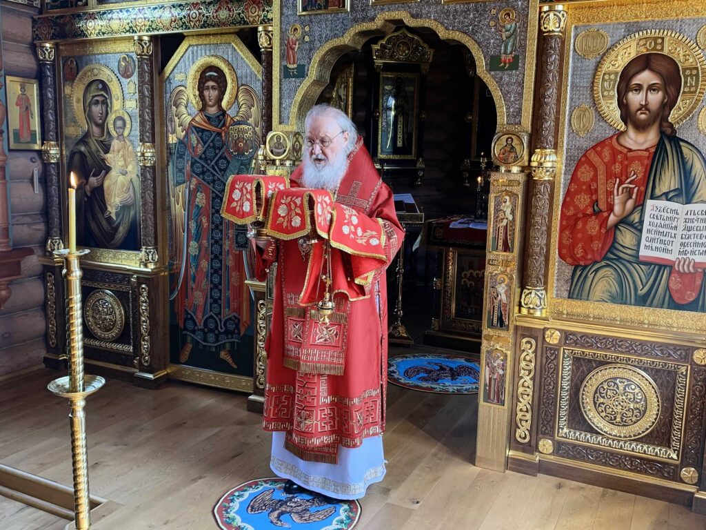 В Неделю 3-ю по Пасхе Святейший Патриарх Кирилл совершил Божественную литургию